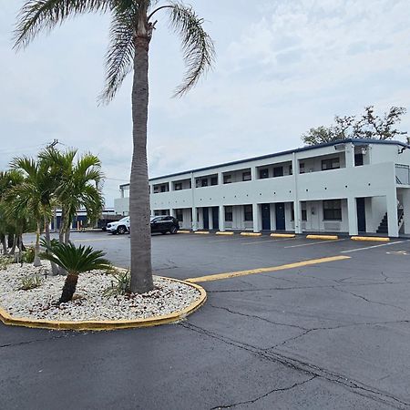 Deluxe Inn - Sarasota South Bradenton エクステリア 写真